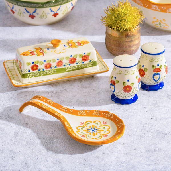 JUEGO DE 4 ACCESORIOS DE CERAMICA,MANTEQUILLERO, PORTA CUCHARON, SALERO Y PMENTERO MARCA LAURIE GATES COLECCIÓN TIERRA