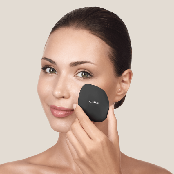 L Cepillo Facial 4 en 1 Negro