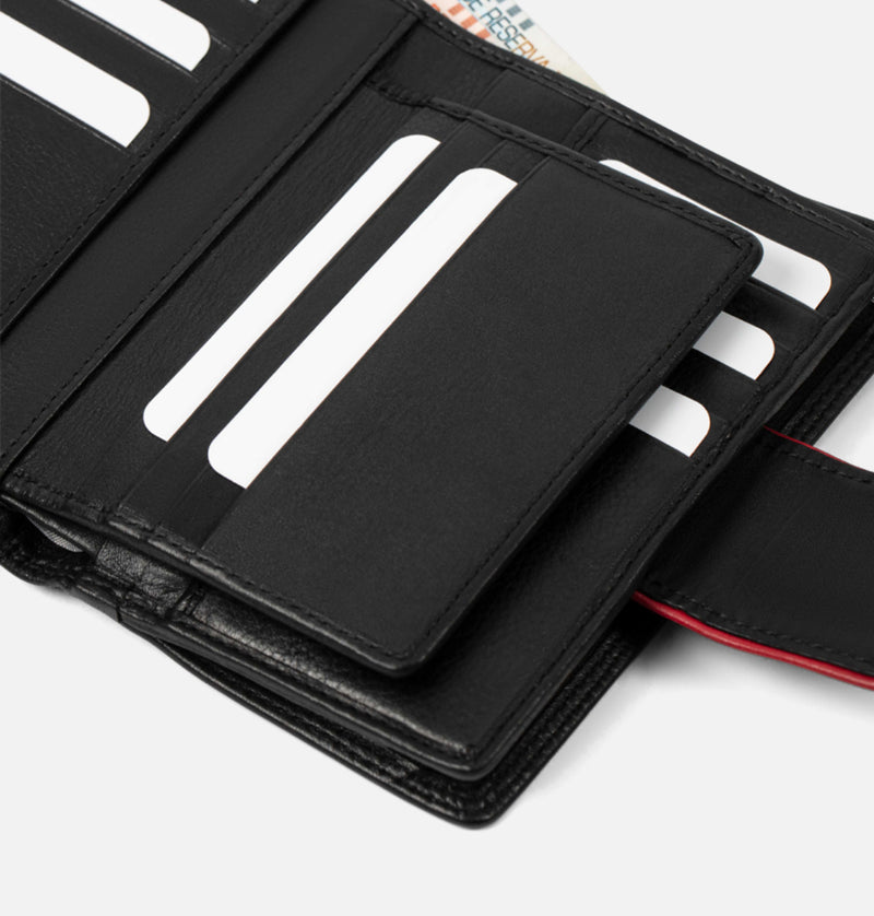 W ETR - 17 588356 26 LEATHER/10 BLACK