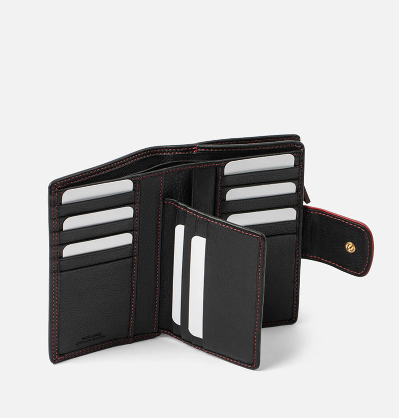 W ETR - 17 588356 26 LEATHER/10 BLACK