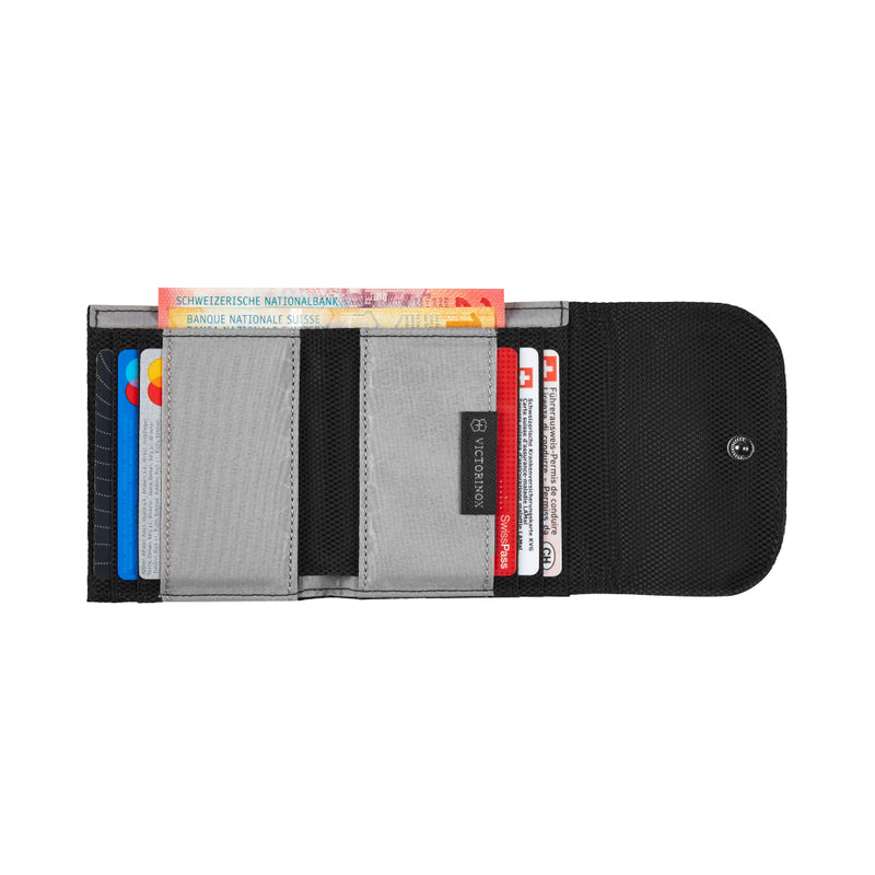 BILLETERA TRAVEL ACCESSORIES EXT ENVELOPE WALLET WITH RFID BLACK